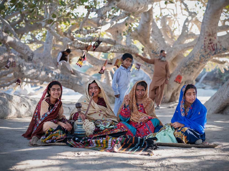 In the Shadows of Silent Women – ایرانه خانم